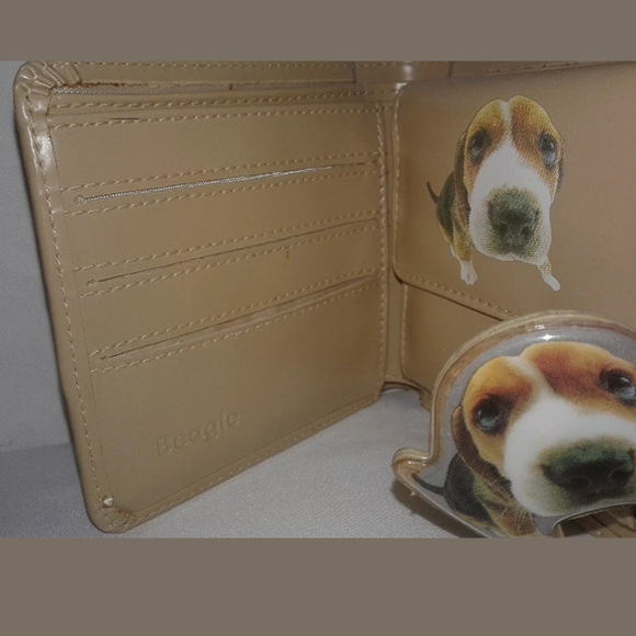 THE DOG & Friend Beagle Faux Leather Bifold Wallet - Picture 2 of 3